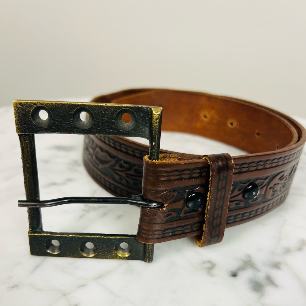 Vintage Brown Leather Embossed Belt – Size 32 – Statement Western Style